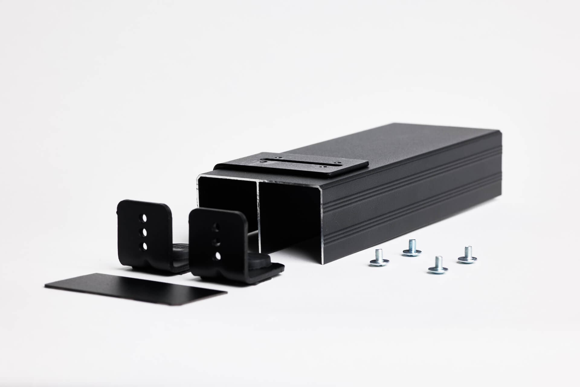 bild von Seitliche Blende inkl. Stopper schwarz rau